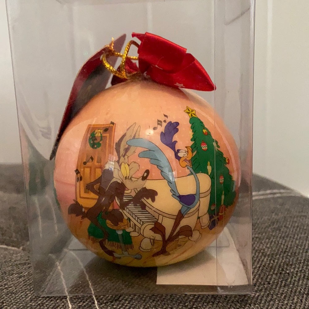 Looney Tunes Vintage Ornament